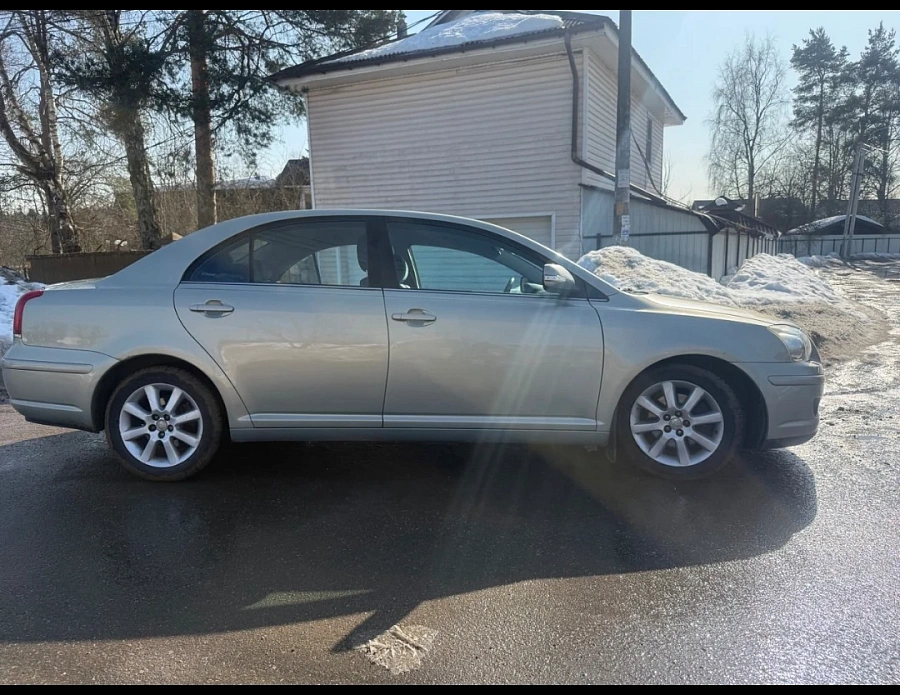 Toyota Avensis, 2007г., передний привод, механика