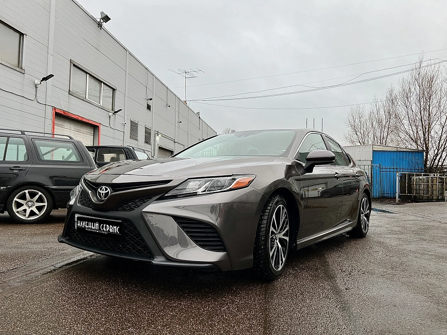 Toyota Camry, 2019г., передний привод, автомат