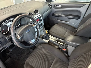 Ford Focus, 2010г, передний привод, механика