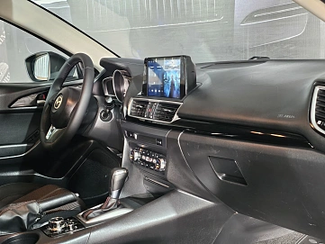Mazda 3, 2013г, передний привод, автомат