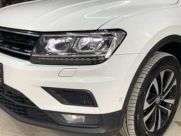 Volkswagen Tiguan, 2019г, передний привод, робот