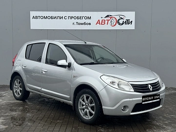 Renault Sandero, 2011г, передний привод, механика
