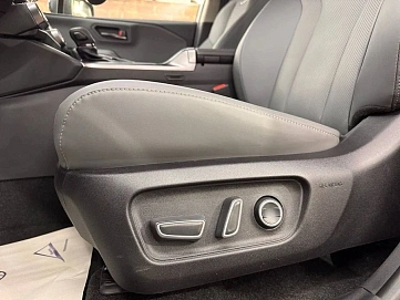 Toyota RAV4, 2025г, полный привод, вариатор