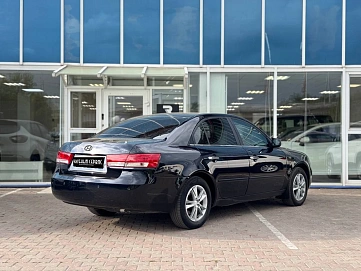 Hyundai Sonata, 2006г, передний привод, автомат