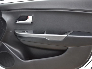 Kia Rio, 2015г., передний привод, механика