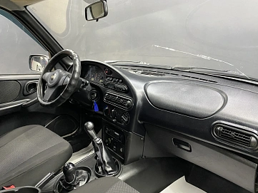 Chevrolet Niva, 2012г, полный привод, механика