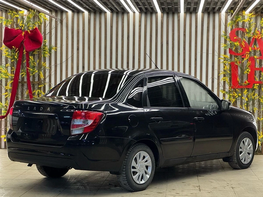 Lada (ВАЗ) Granta, 2020г., передний привод, механика