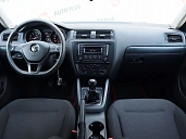 Volkswagen Jetta, 2015г., передний привод, механика