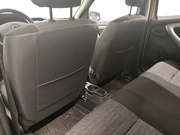 Renault Duster, 2012г, полный привод, механика