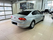 Volkswagen Passat, 2015г., передний привод, робот