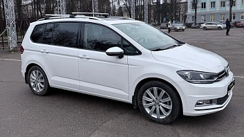 Volkswagen Touran, 2020г, передний привод, робот
