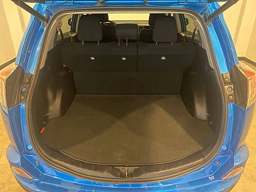 Toyota RAV4, 2016г, передний привод, автомат