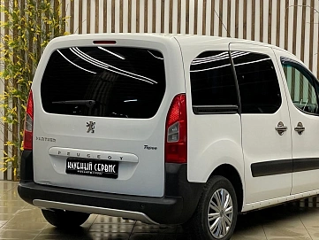 Peugeot Partner, 2012г, передний привод, механика