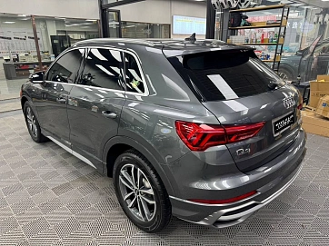 Audi Q3, 2022г, передний привод, робот