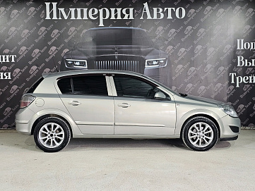 Opel Astra, 2007г, передний привод, автомат