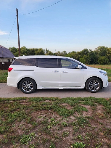 Kia Carnival, 2020г, передний привод, автомат