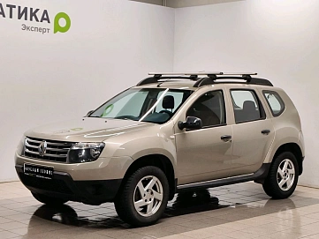 Renault Duster, 2012г, полный привод, механика