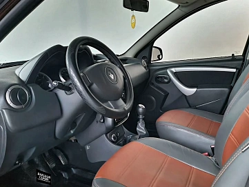Renault Duster, 2012г, полный привод, механика