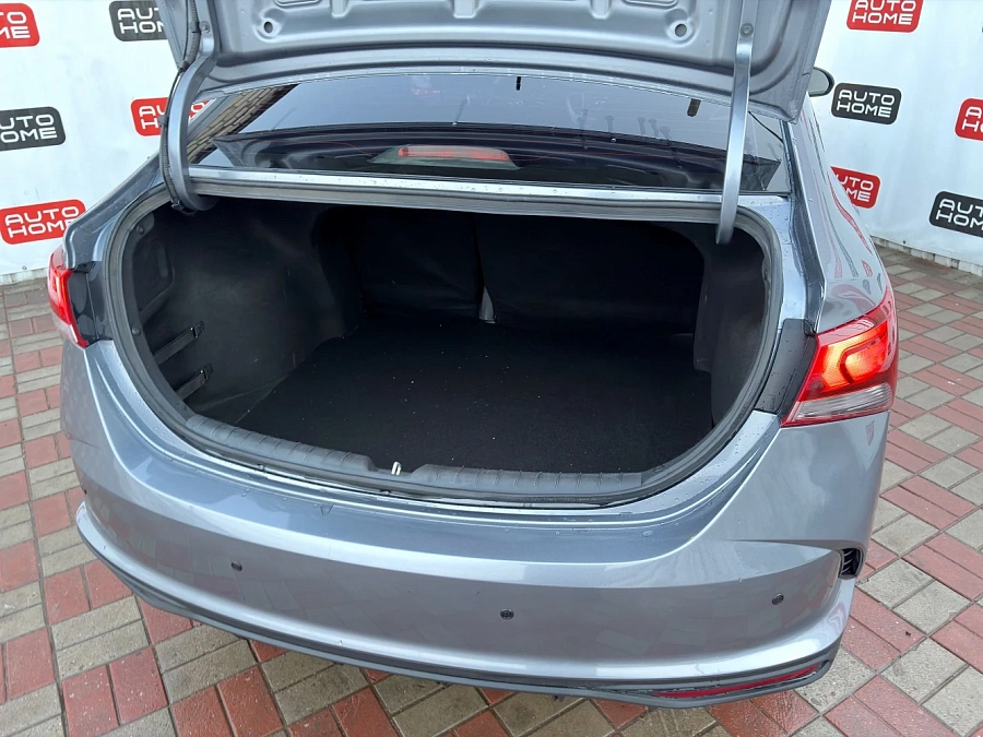 Hyundai Solaris, 2020г., передний привод, механика