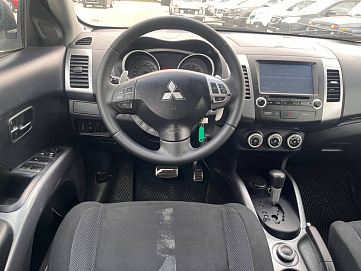 Mitsubishi Outlander, 2008г, передний привод, автомат