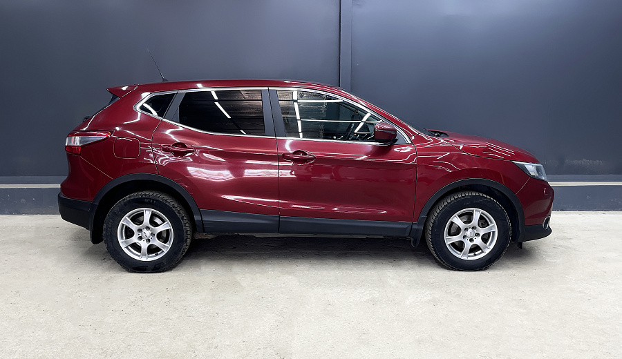 Nissan Qashqai, 2014г., передний привод, механика