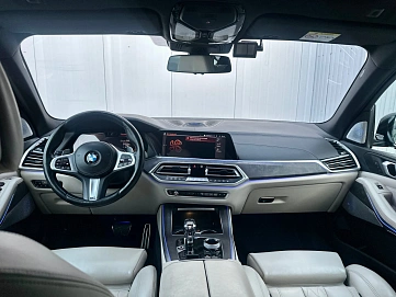 BMW X5, 2018г, передний привод, автомат