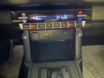 Mitsubishi L200, 2018г, полный привод, автомат