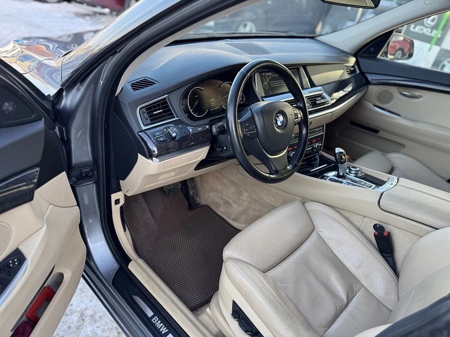 BMW 5 серии, 2012г., полный привод, автомат