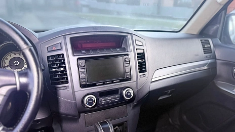 Mitsubishi Pajero, 2012г, полный привод, автомат