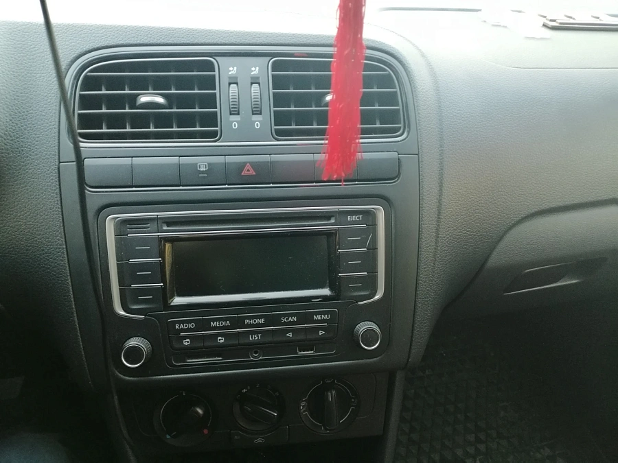 Volkswagen Polo, 2018г., передний привод, механика