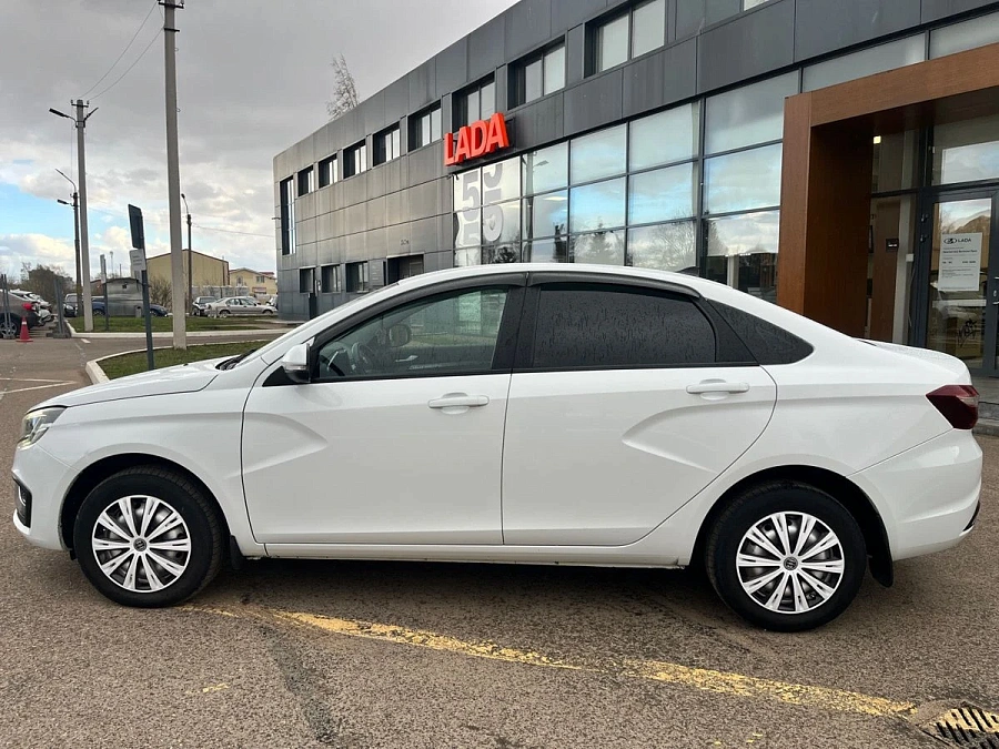 Lada (ВАЗ) Vesta, 2023г., передний привод, механика