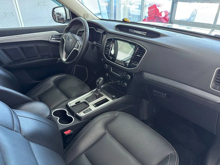Geely Emgrand X7, 2019г., передний привод, автомат