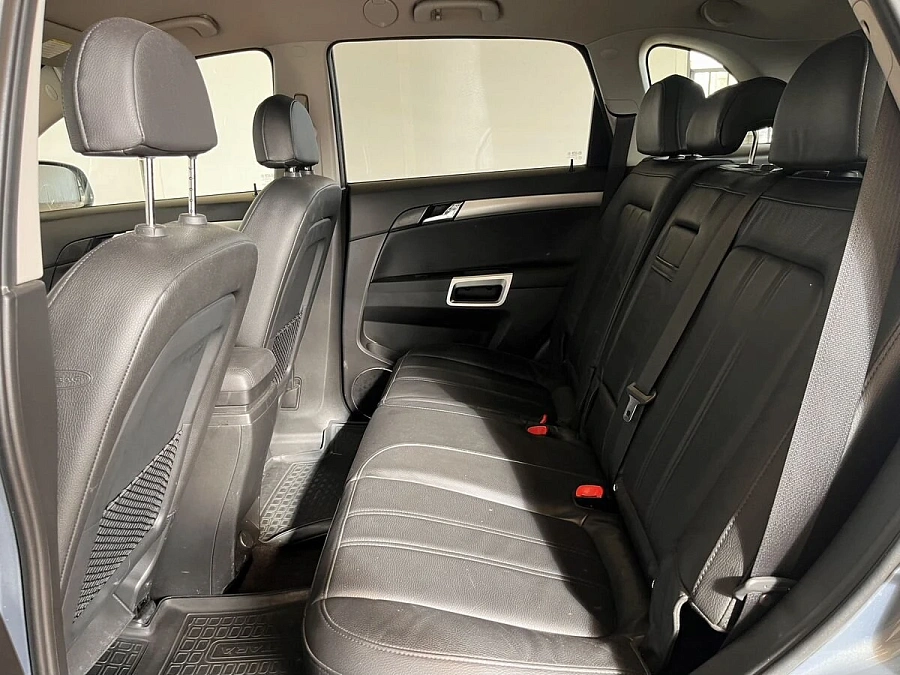 Opel Antara, 2013г., полный привод, автомат