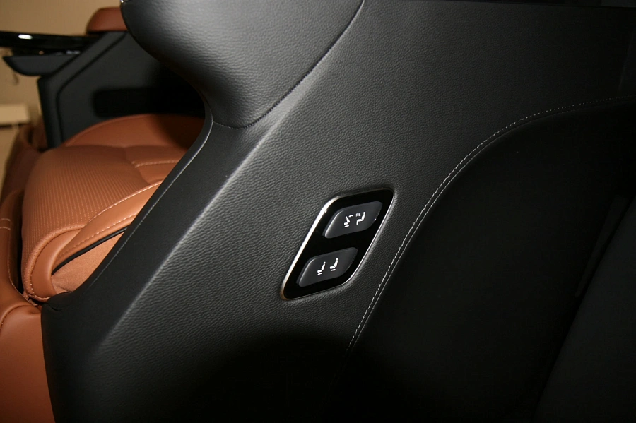 Hongqi HQ9, 2025г., передний привод, автомат