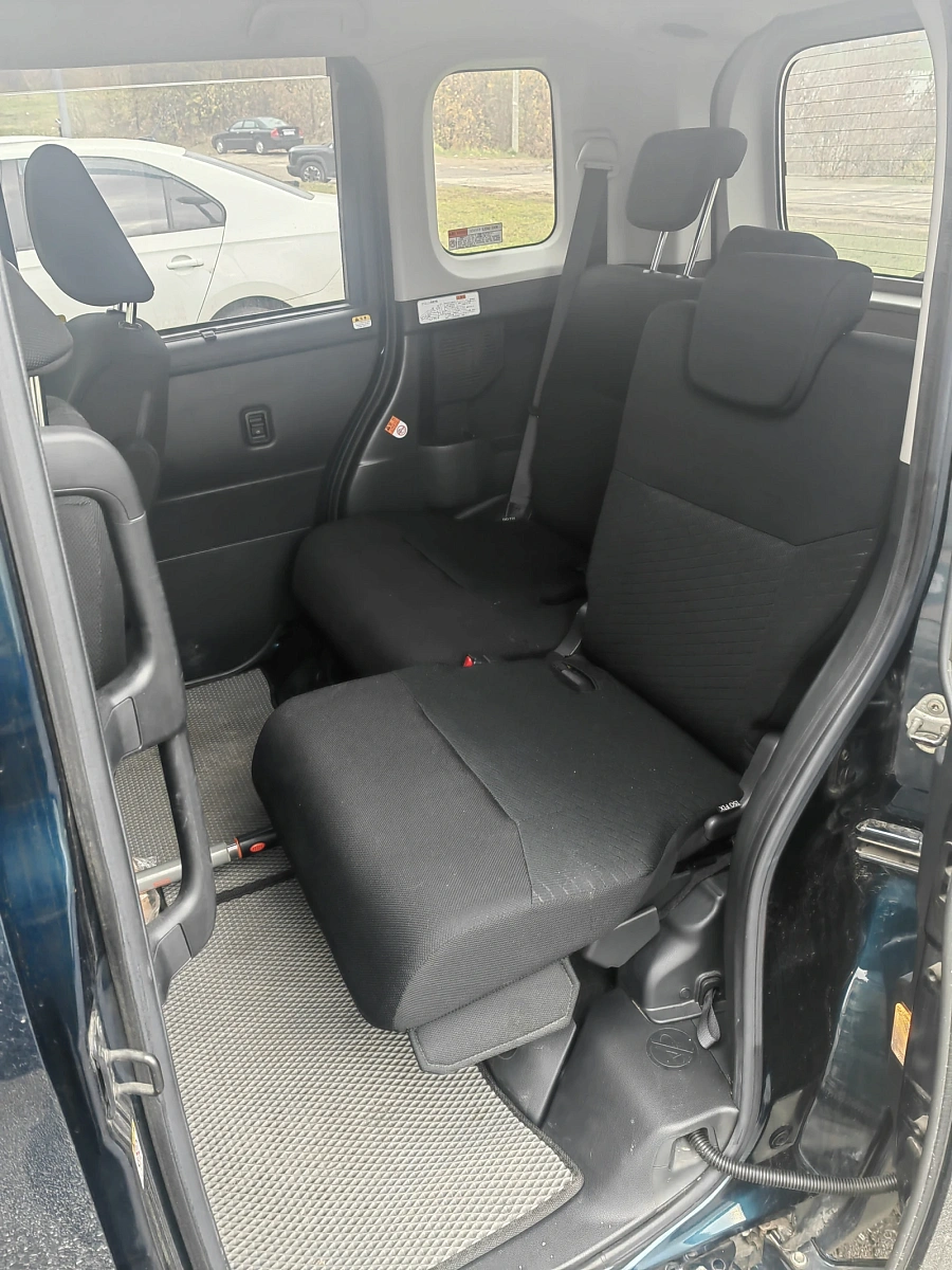 Toyota Roomy, 2017г., передний привод, вариатор