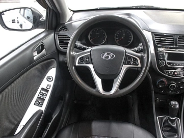 Hyundai Solaris, 2012г, передний привод, механика
