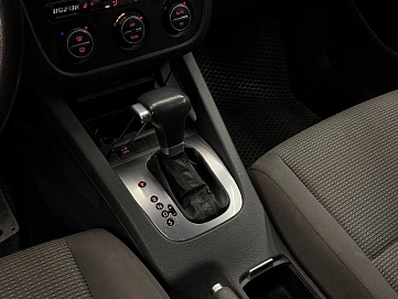 Volkswagen Jetta, 2008г, передний привод, автомат