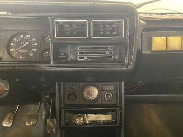 Lada (ВАЗ) 2107, 2004г, передний привод, механика