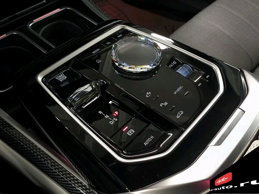 BMW , 2024г., полный привод, автомат