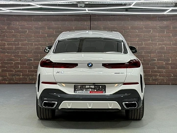 BMW X6, 2024г, полный привод, автомат