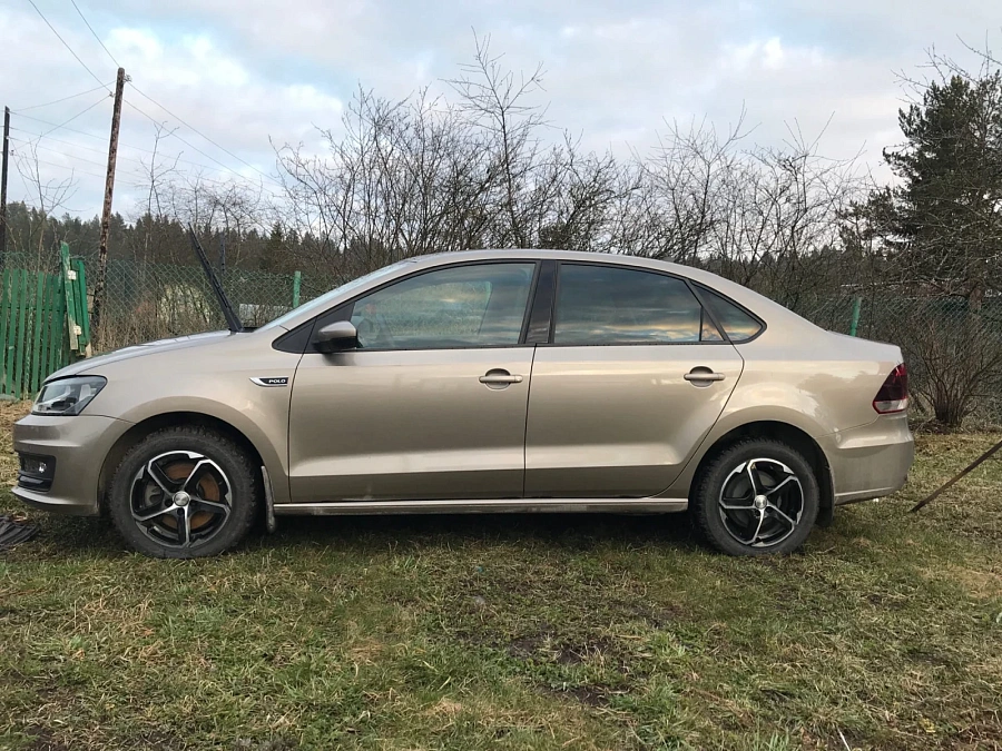 Volkswagen Polo, 2019г., передний привод, автомат