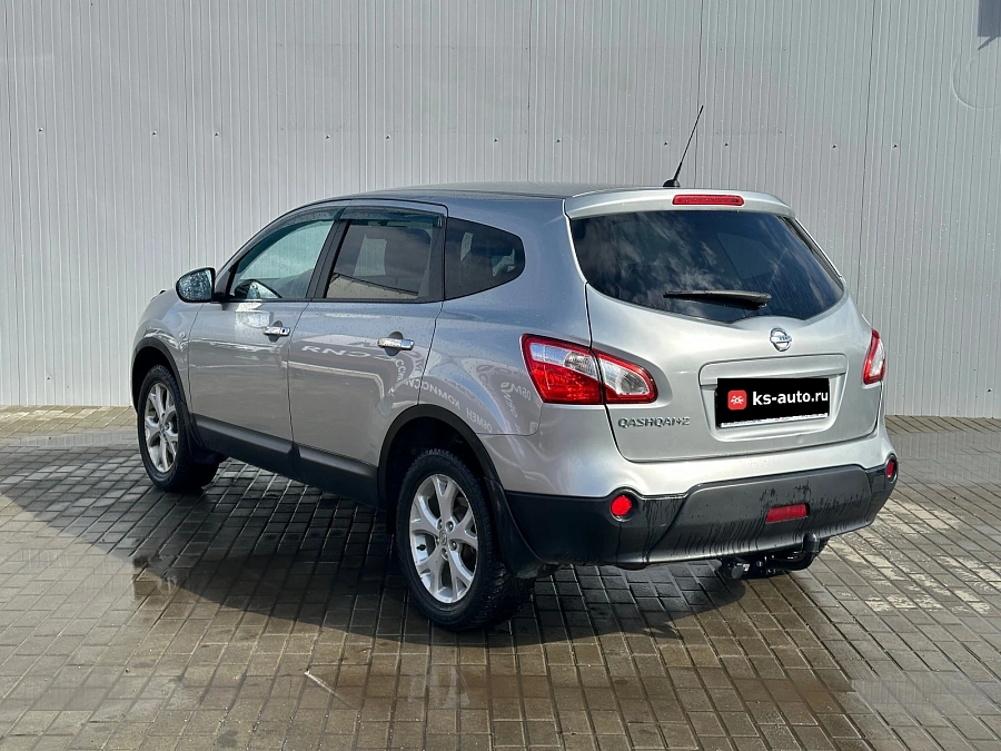 Nissan Qashqai+2, 2012г., передний привод, механика