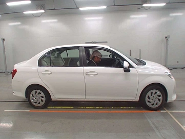 Toyota Corolla, 2022г, передний привод, вариатор