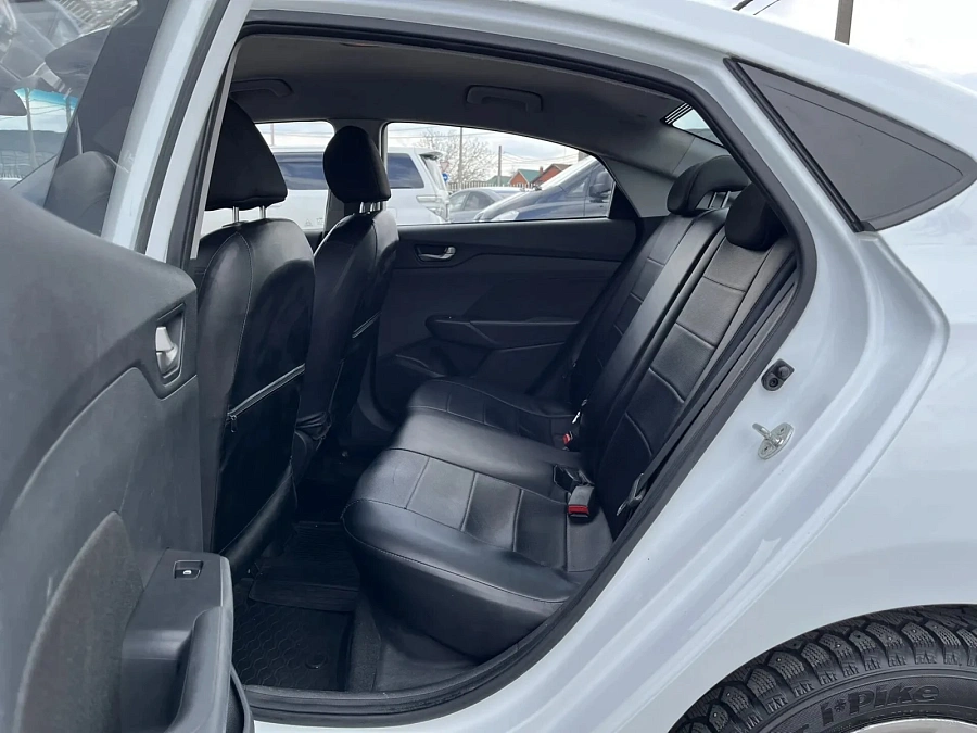 Hyundai Solaris, 2019г., передний привод, автомат