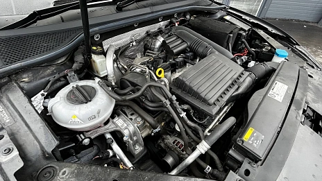 Volkswagen Passat, 2017г, передний привод, робот