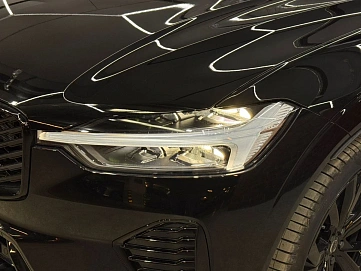 Volvo XC60, 2025г, полный привод, автомат