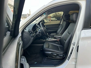 BMW X3, 2013г, передний привод, автомат