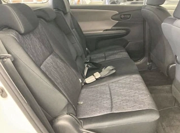 Toyota Wish, 2010г, передний привод, вариатор