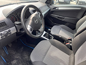 Opel Astra, 2012г., передний привод, механика