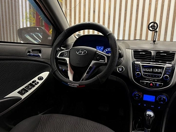 Hyundai Solaris, 2012г, передний привод, автомат